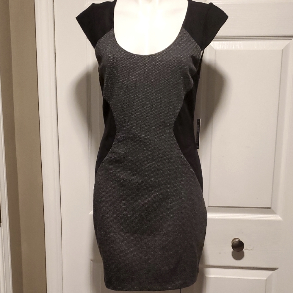 NWT Express Stretchy Tweed Black/Gray Bodycon Cap Sleeve Women's Dress - Size 12